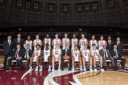 2021-22 Men's Basketball Team Photo