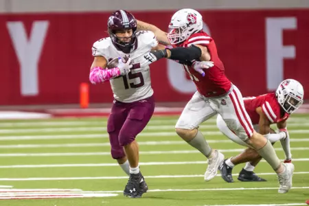 Football's winning streak snapped at South Dakota Image