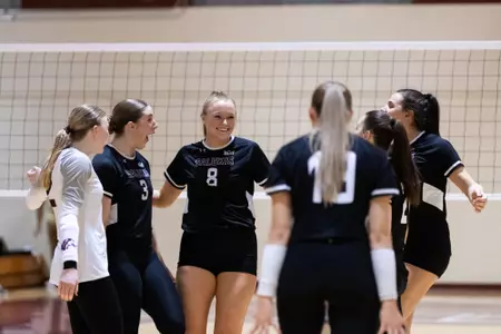 News | Volleyball makes it 20-straight seasons earning an AVCA Team Academic Award Image