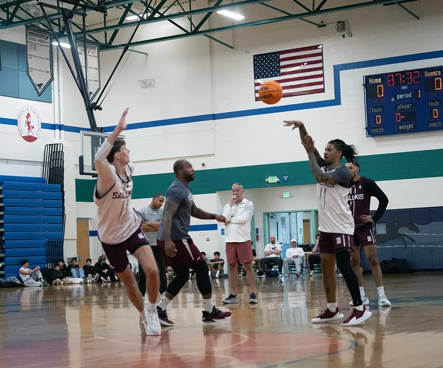 Isaiah Stafford, Max Pikaar