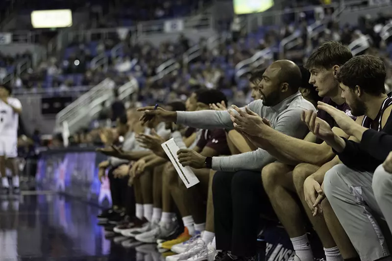 Will Veasley, Max Pikaar