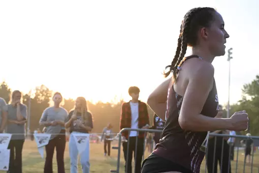 Saluki Cross Country Has Strong Showing at Memphis Twilight