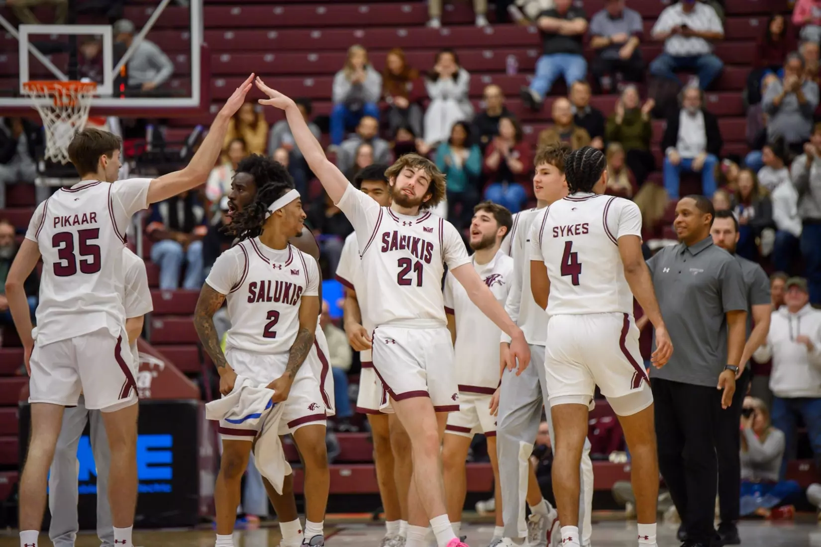 Drew Steffe, Max Pikaar