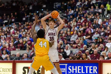 Salukis face road test at Belmont on Sunday Image