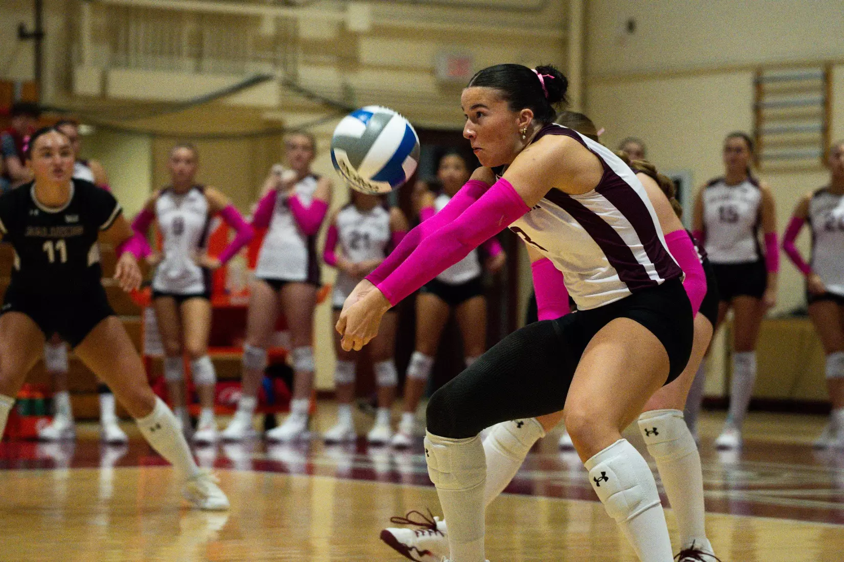 McKenzie Moeller receives a ball.