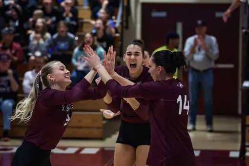 Saluki Volleyball Heads to Central Illinois
