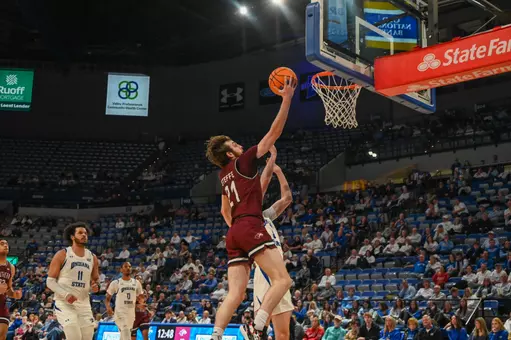 SIU Hosts Evansville for Blackout Cancer Game