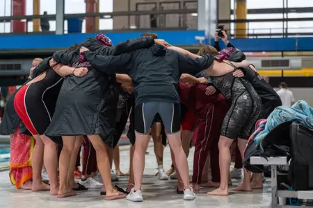 Swim and Dive Huddle