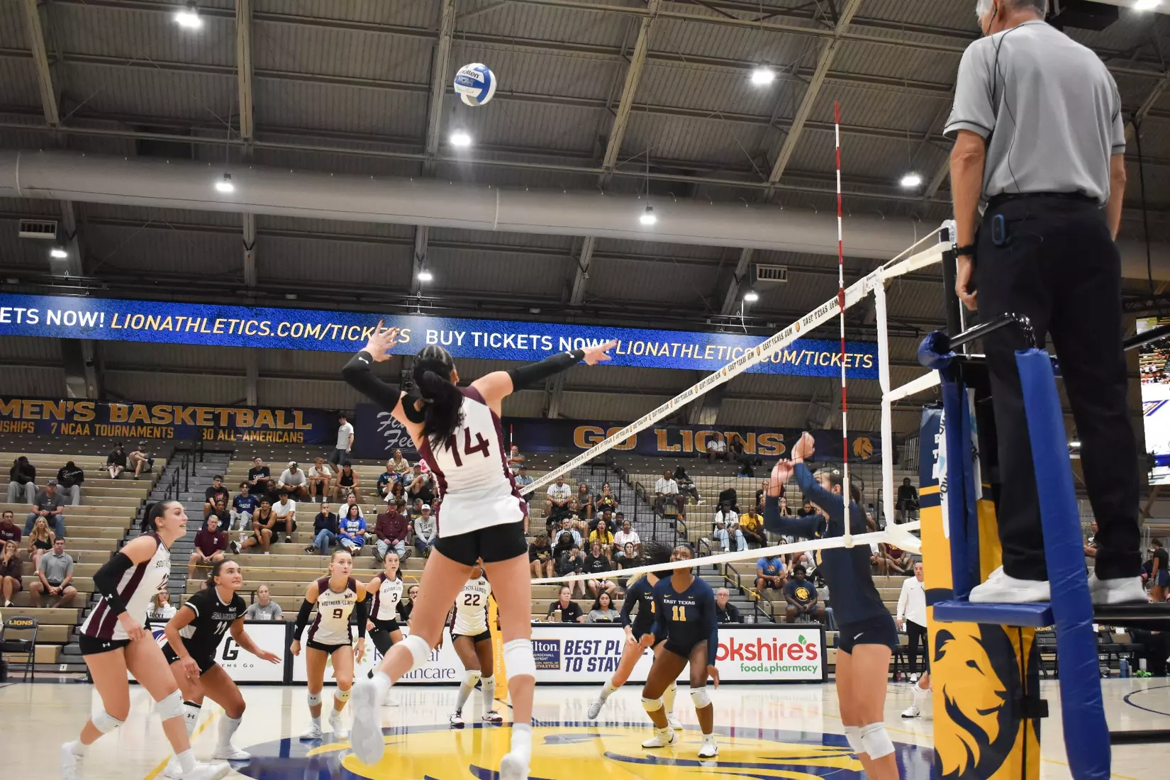 Ella Swansiger jumps up for an attack.
