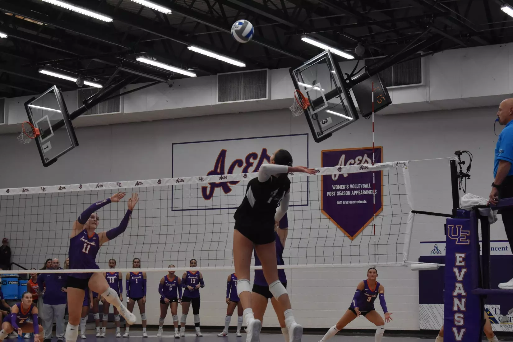 Ella Swansiger swings her arm back for an attack.