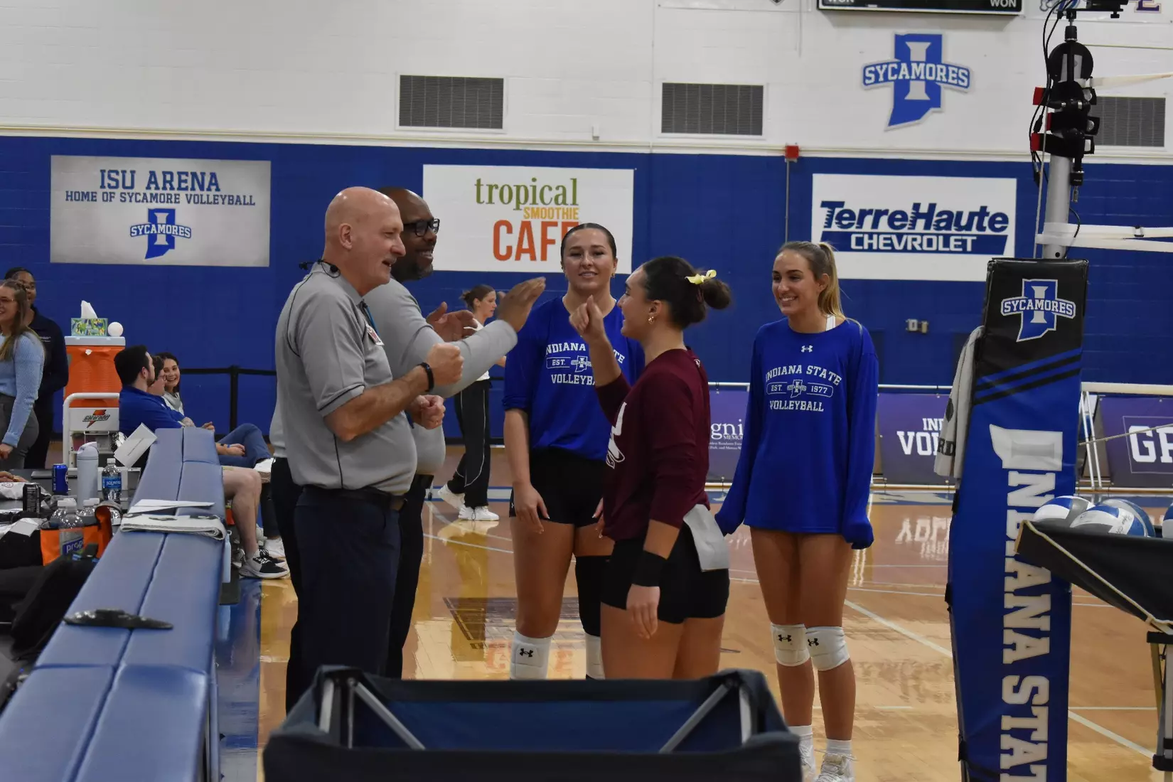Captain Jillian Shaneyfelt meets with the referees and opposing captains prior to the match.