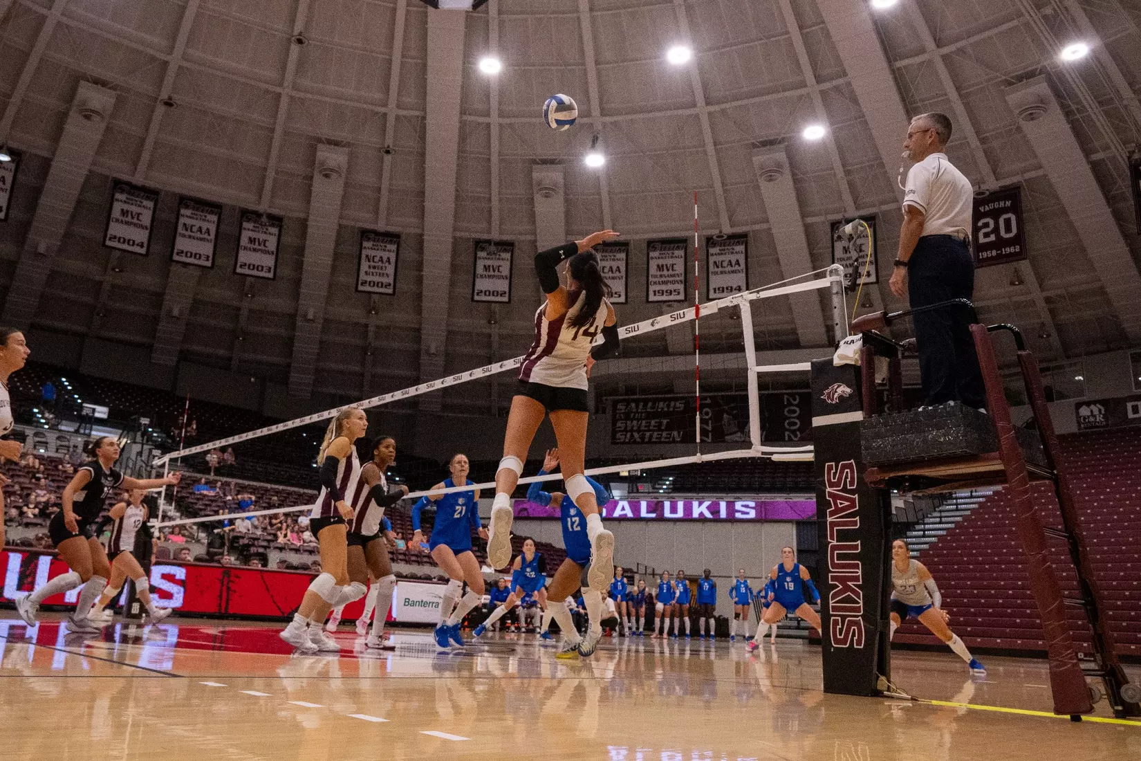 Ella Swansiger rocks back as she prepares for an attack.