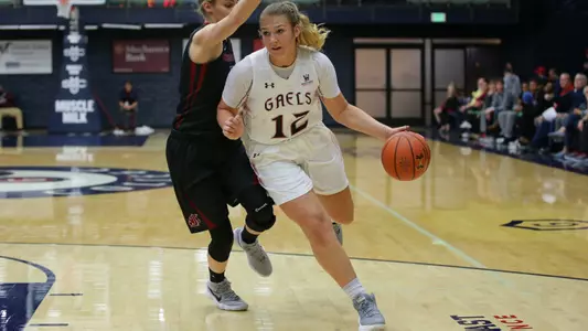 Sydney Raggio hit a career-best two 3-pointers Saturday en route to scoring 12 points for the Gaels.