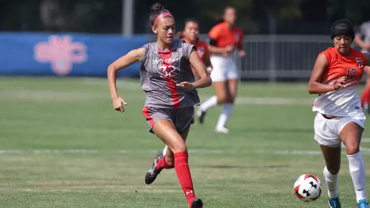 The Gaels will head to UC Davis for their next match on Saturday