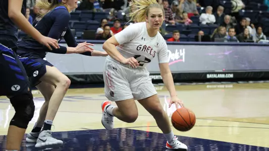 Sydney Raggio scored 20 points - including the game-winning layup - and pulled down nine rebounds Thursday at Pacific.