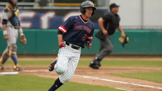Eddie Haus went 3 for 5 with a double and season-high three RBIs to power the Gaels' offense Sunday.