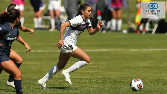 Nayeli Diaz races ahead of San Diego defenders spotlight