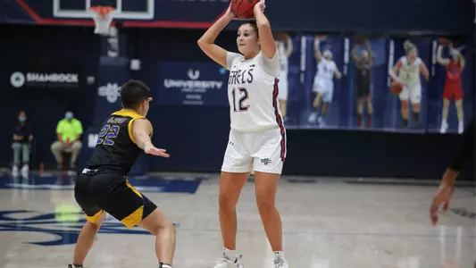 Mia Grizelj passes vs. SJSU