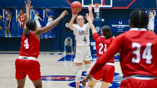 Taycee Wedin jumper in the lane vs. LMU