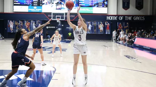 Lea Hanafin jumper in the paint