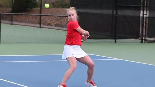 Kozyreva used big backhand in doubles match