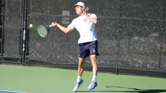 Maxant jumping forehand shot