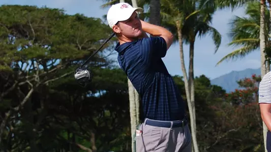 Slesinski swings in Hawaii