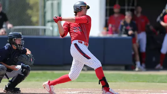 Almanza swing in red