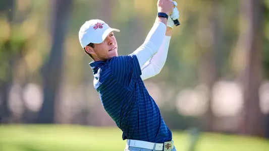 Reis close up follow through