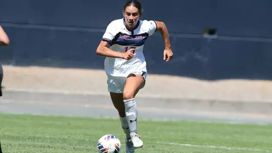 Nayeli Diaz vs TT