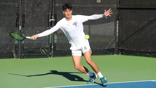 Carlos Ramos Membrives open hand swing