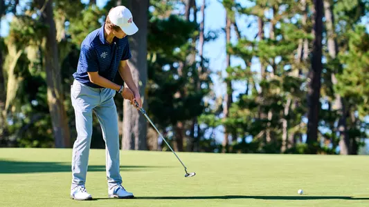 Mitchell Hoey putting left to right