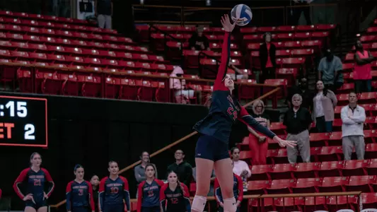 Genevieve Bane Serve at Pacific