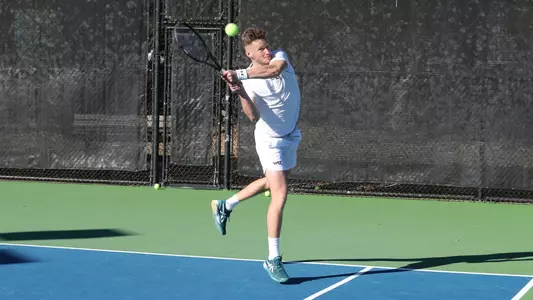 Mathis Moysan two-handed back hand