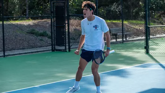 Carlos Ramos Membrives celebrates win