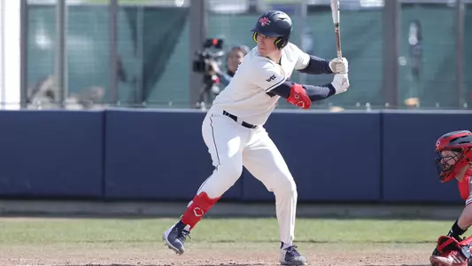 Almanza loads up to swing versus UIC
