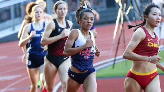 Penelopea Gordan at Portland Distance Carnival