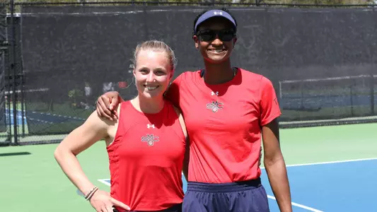 Hovda and Harris on senior day