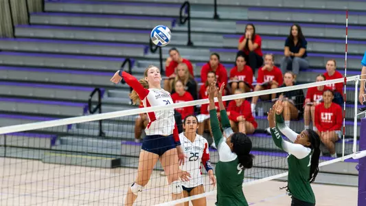 Kjersti Strong vs Manhattan 8/25/23