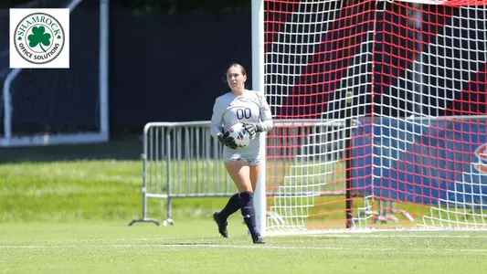 Isabella Banuelos Waiting for a Pass