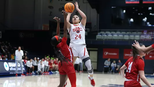 Aokuso hanging in the air on pull up jumper