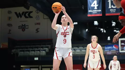 Maia Jones at the free throw line