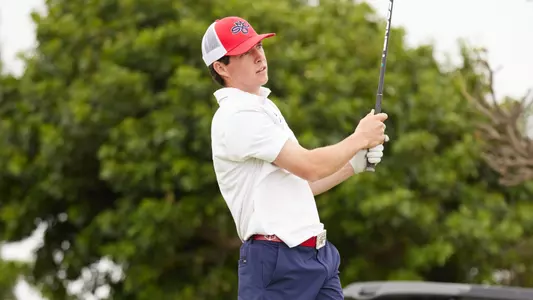 Connor Reis tracks shot