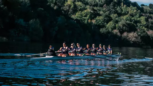 8 boat at practice