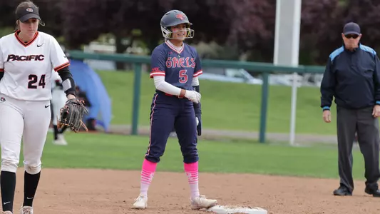 Marissa Montelongo Stands on Second vs Pacific