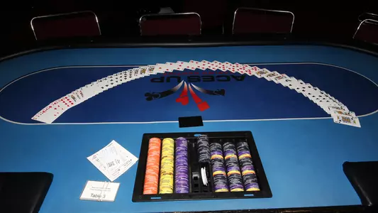 Texas Hold Em