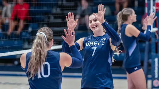 Hannah Taylor High Five vs Cal