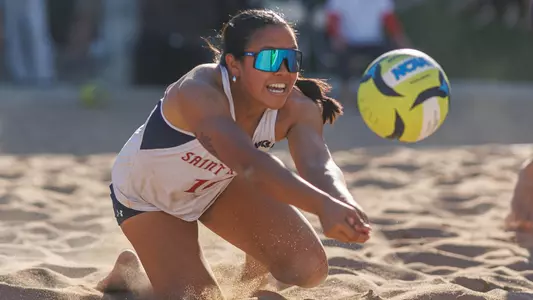 Angelina Bour Diving Dig vs CMU