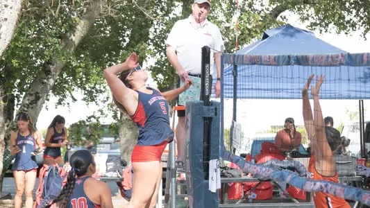 Clarissa Klein Spike vs Pacific