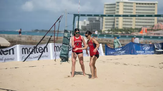 Isla and Hannah Glick Hi-Five vs Hawaii
